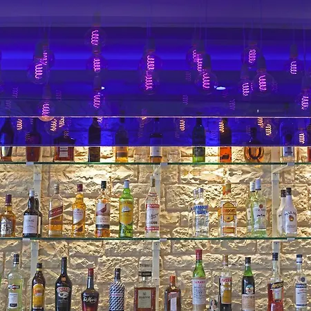 酒店 Melina Bay Boutique 3*