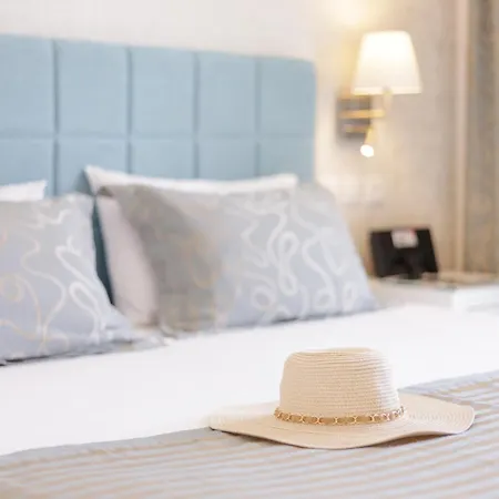Melina Bay Boutique Hotell